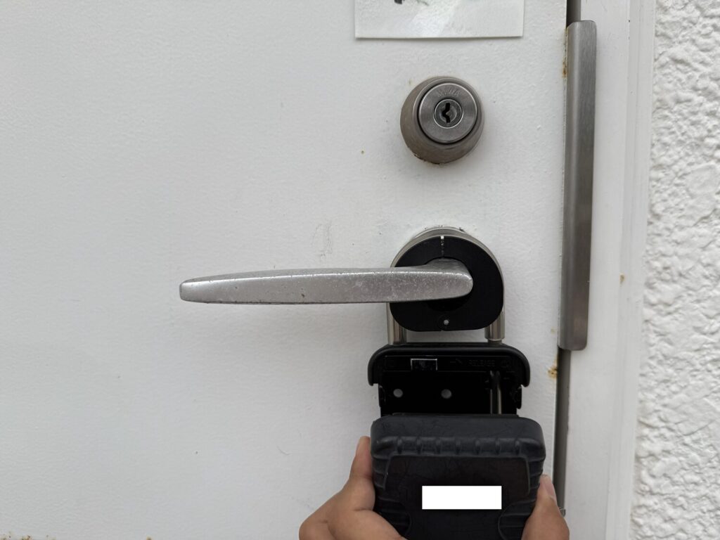 キーボックスの開け方
